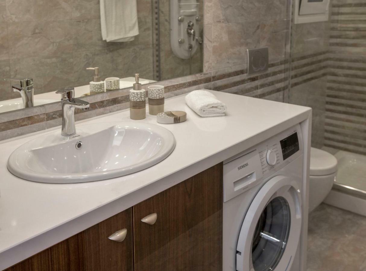 Spacious & Convenient Place Near Acropolis Museum By Ghh Aten Exteriör bild